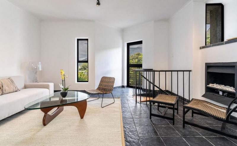 6 Bedroom Property for Sale in Hout Bay Western Cape